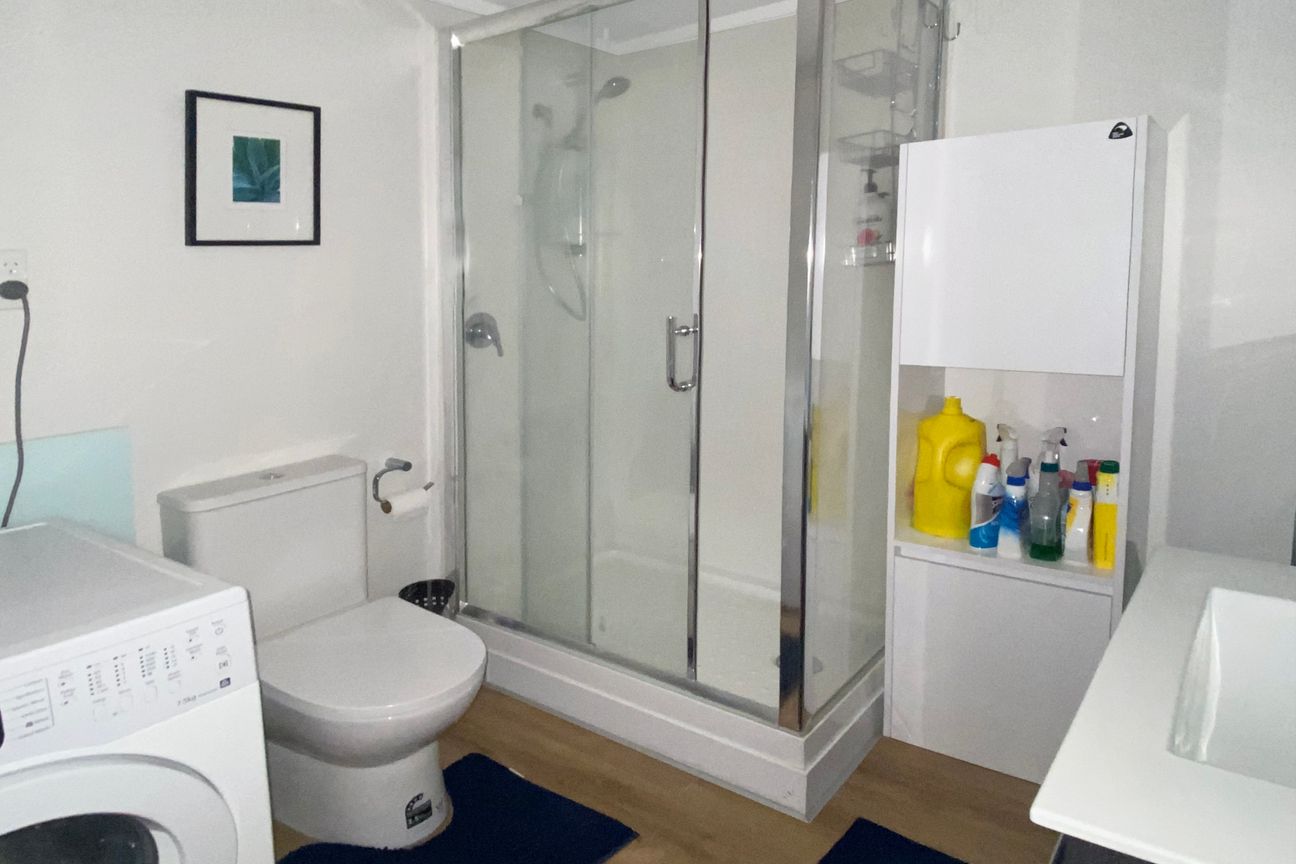 Short term tenancy available - Altro