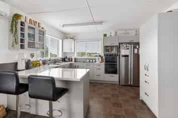 76 Luxmoore Road, Marchwiel