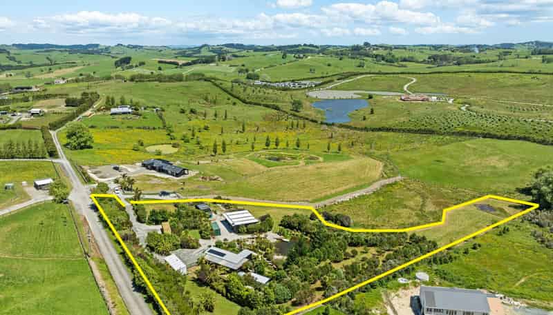 20A Valley View Lane, Hakaru