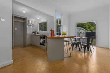 18 Stout Street, Shannon