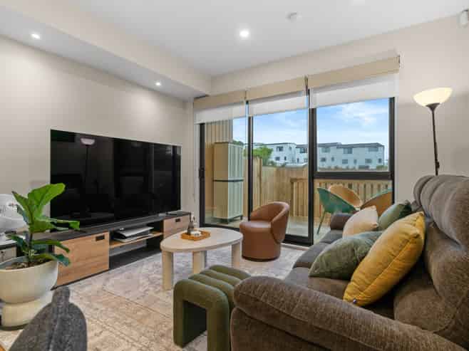 7/11 Camp Road, Mount Wellington