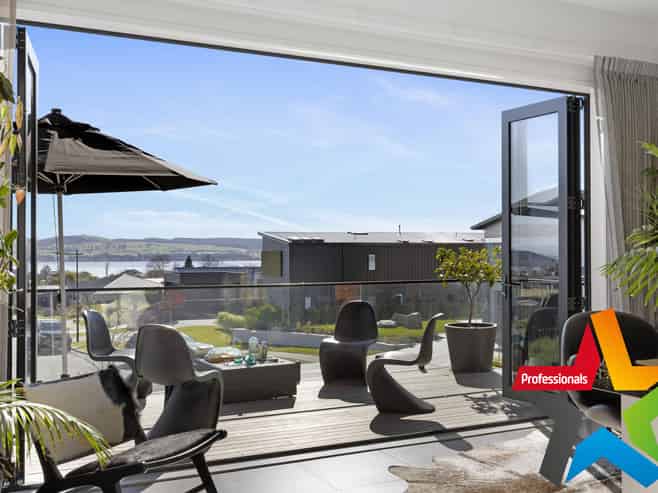 10 Tuhua Close, Wharewaka