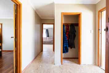 17 Glenelg Street, Bradford