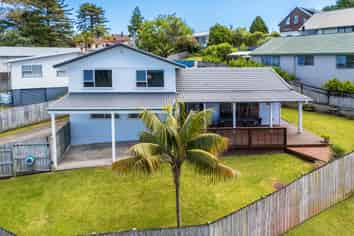 17 Fitzwater Place, Henderson