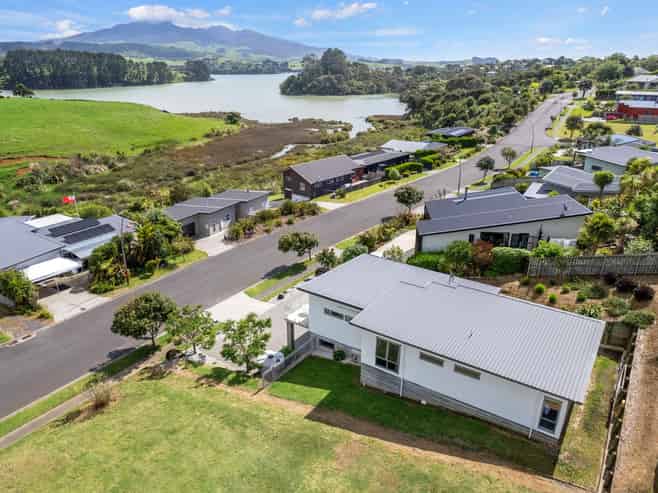 28 Robertson Street, Raglan