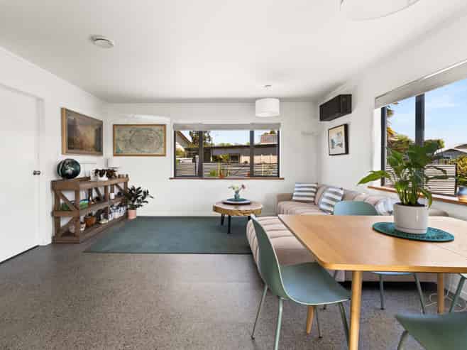 908A Victoria Street, Parkvale