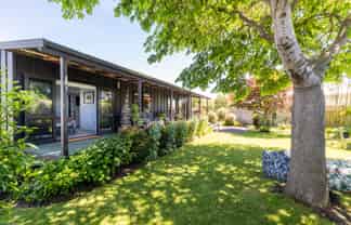 908A Victoria Street, Parkvale