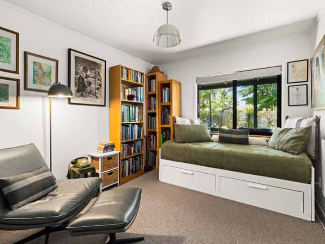 908A Victoria Street, Parkvale