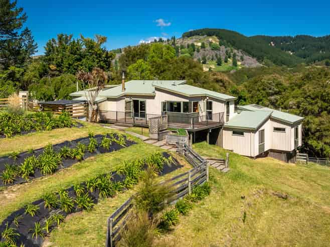 1079 Ellis Wallace Road, Eskdale