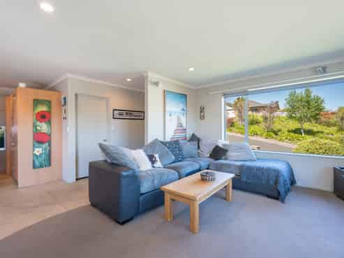 6 Ben Bracken Place, Bishopdale