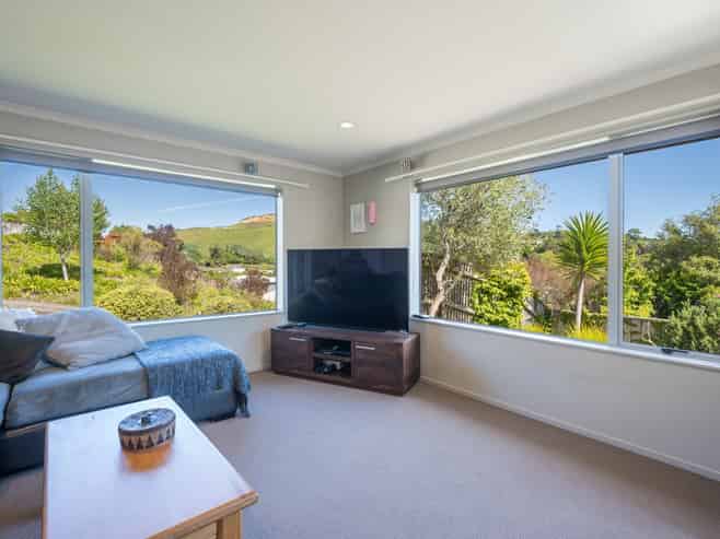 6 Ben Bracken Place, Bishopdale