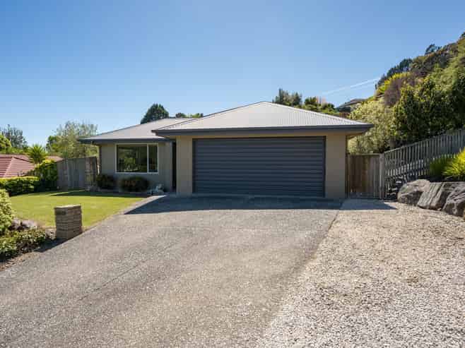 6 Ben Bracken Place, Bishopdale