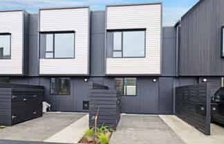 15C Cuba Street, Petone