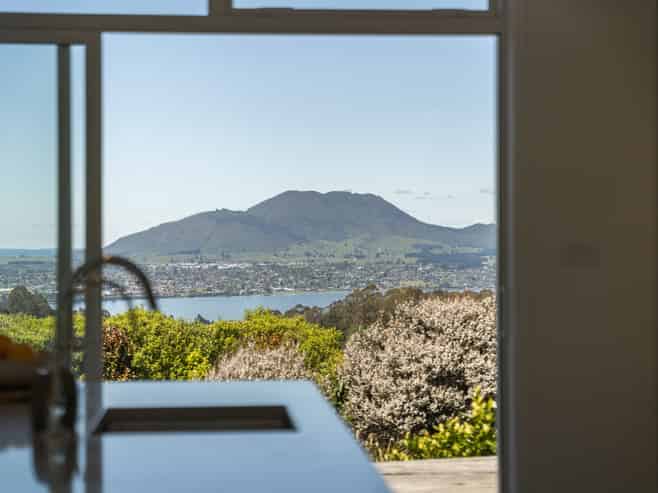 48 Stewart Glen, Acacia Bay