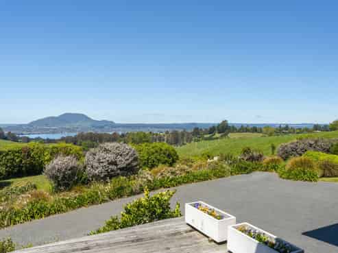 48 Stewart Glen, Acacia Bay