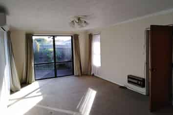 2/155 Northcote Road, Northcote