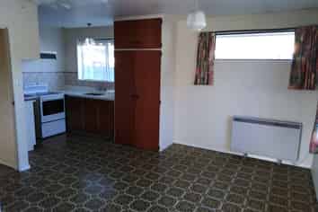 2/155 Northcote Road, Northcote