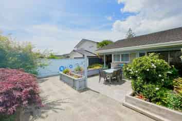 5 Serrita Avenue, Sunnyhills