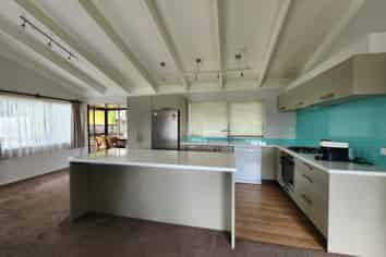 6 Winstone Place, Highlands Park