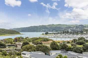 4A & 4B Whitianga View, Paremata