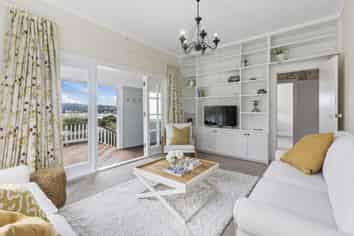 4A & 4B Whitianga View, Paremata