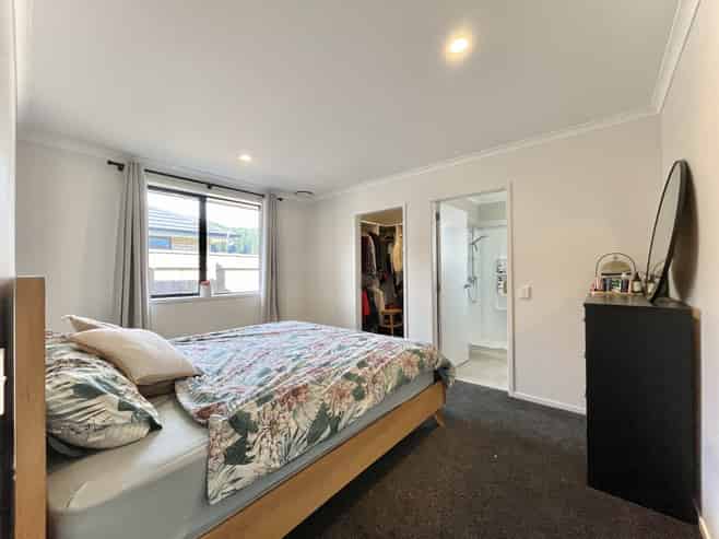 19 Te Ara O Toroa, Wainuiomata