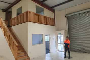 Industrial Unit Located In Tightly Held Area