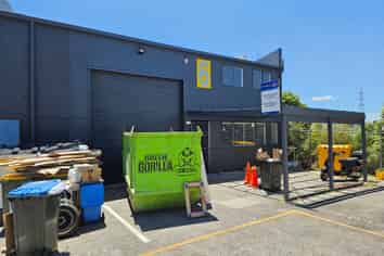 Industrial Unit Located In Tightly Held Area