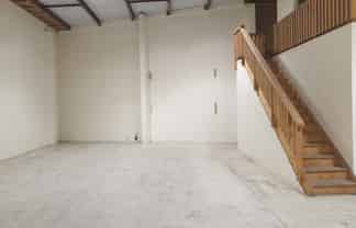 Industrial Unit Located In Tightly Held Area