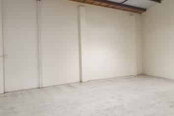 Industrial Unit Located In Tightly Held Area