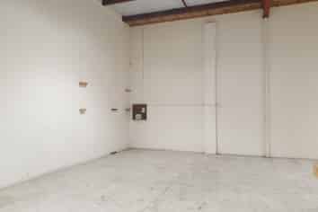 Industrial Unit Located In Tightly Held Area