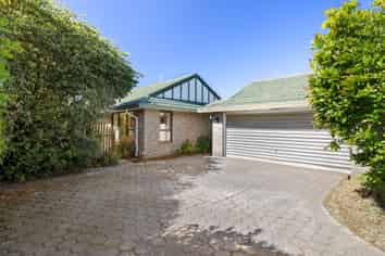 7 Clivedon Place, Redwood