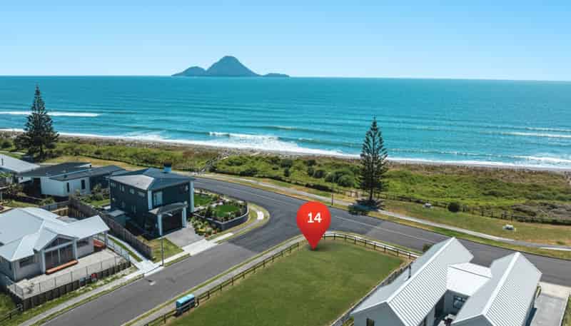 14 Pacific Parade, Coastlands