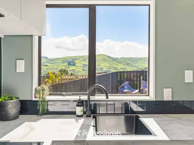 25a Outram Grove, Kelson