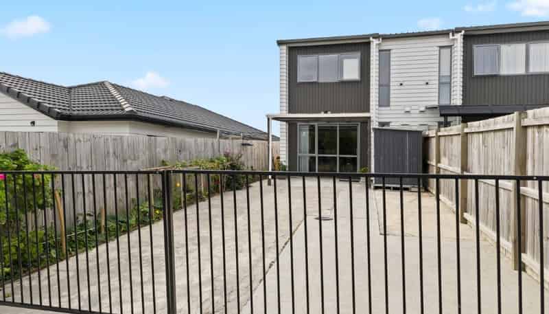 83 Thomas Road, Flat Bush