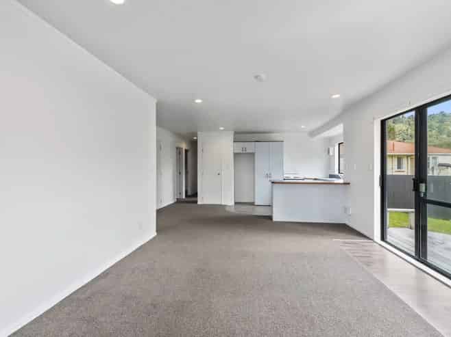 B/8 Bell Road, Western Heights