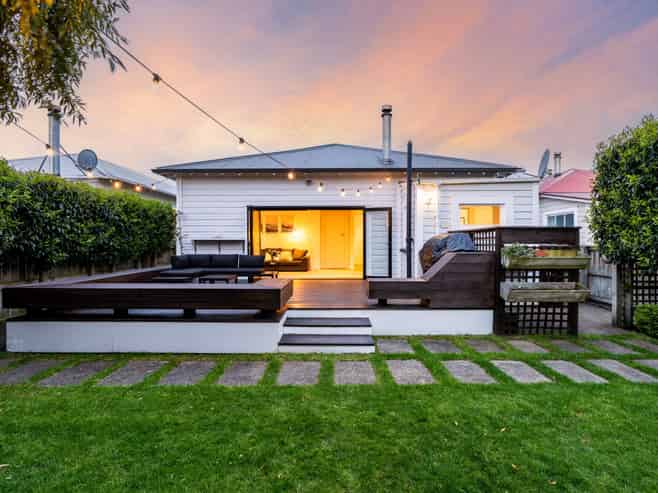 12 Waterloo Street, Saint Kilda