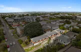 1-4/15 Panama Road, Mount Wellington