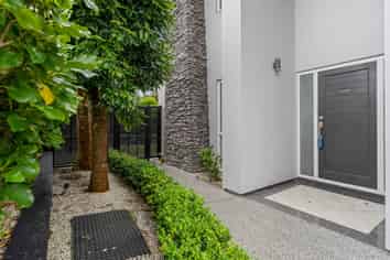 9 Soljans Place, Mission Heights