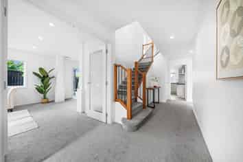 9 Soljans Place, Mission Heights