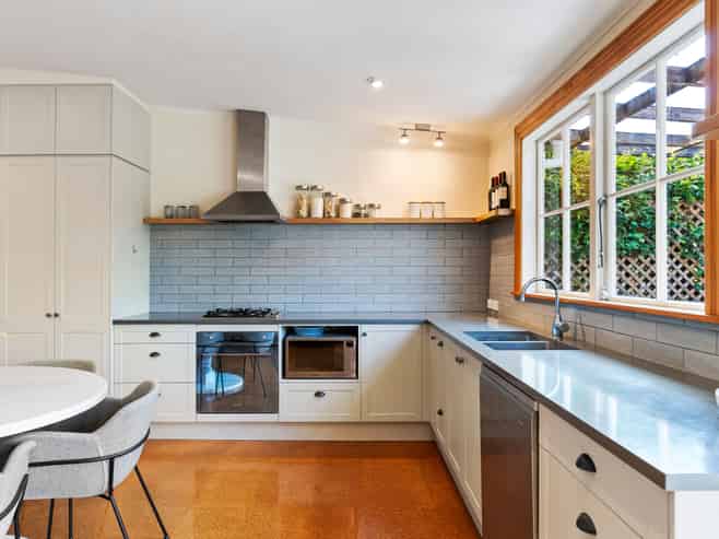 83 Burnley Terrace, Sandringham