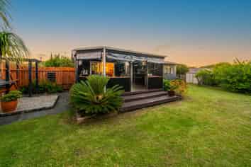 11A Kowhai Avenue, Mangere Bridge