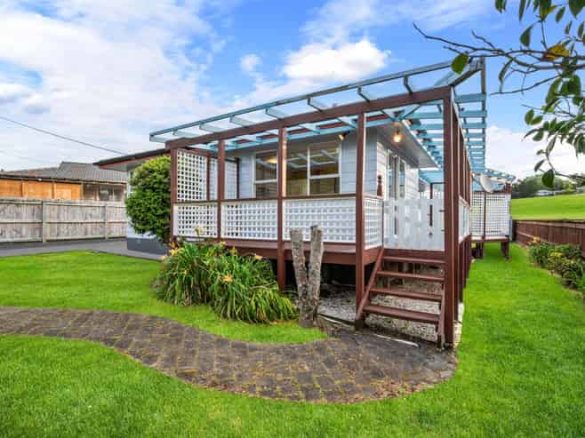 55 Parrs Cross Road, Henderson