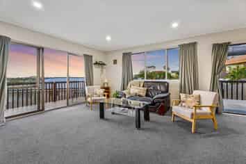 1/55 Lewisham Street, Highland Park