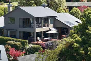 2/41 Mapara Road, Acacia Bay