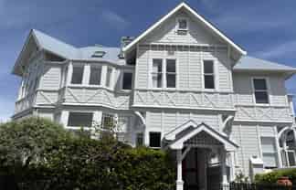 6/33 Hobson Street, Thorndon