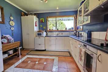 3103 Coast Road, Barrytown