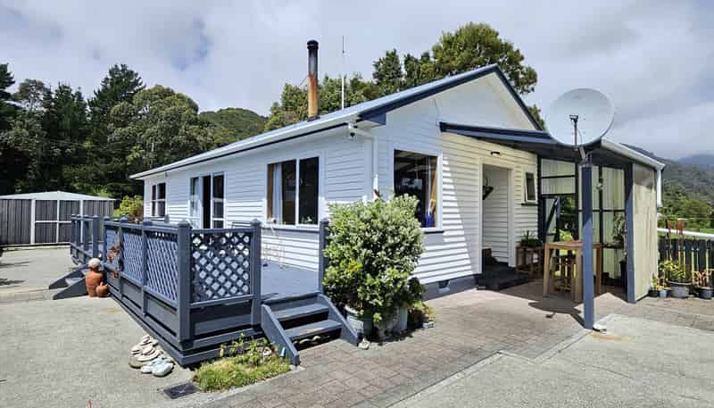 3103 Coast Road, Barrytown