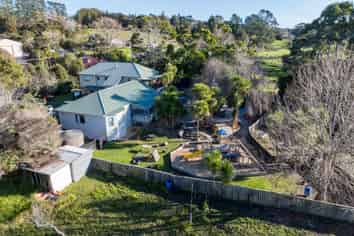 42 Taha Road, Waimauku