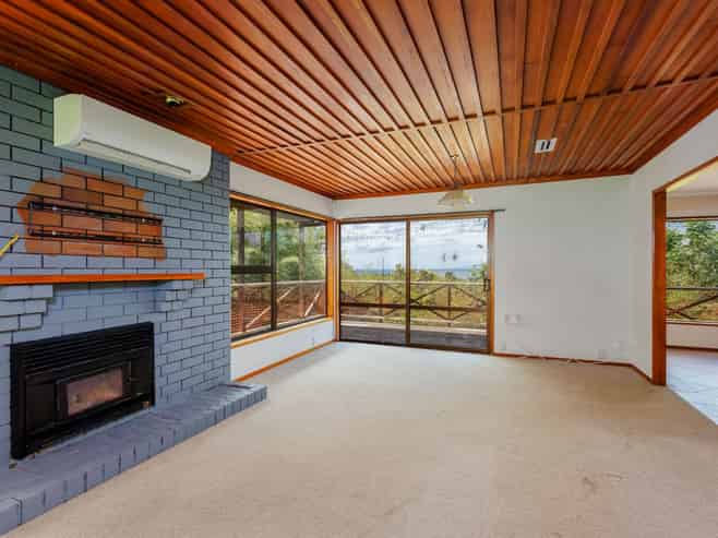 555B East Coast Road, Browns Bay